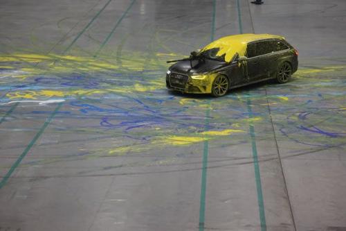 Παίζοντας paintball με δύο Audi RS4 Avant